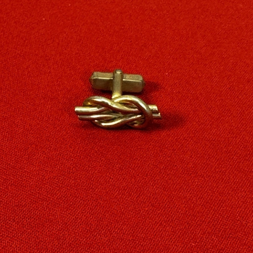 Single Vintage Anson Gold Tone Knotted Cuff Link‎